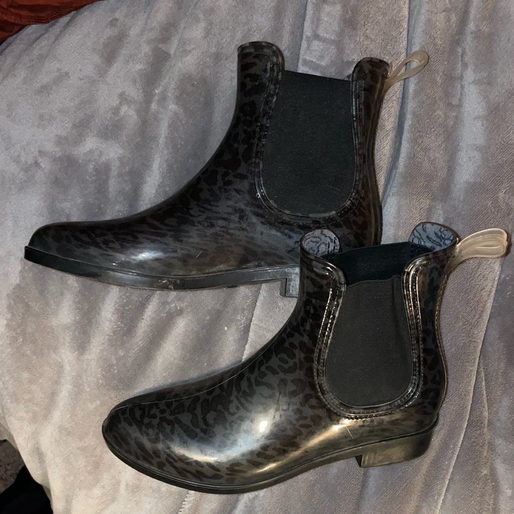 Leopard Print Chelsea Rain Boots